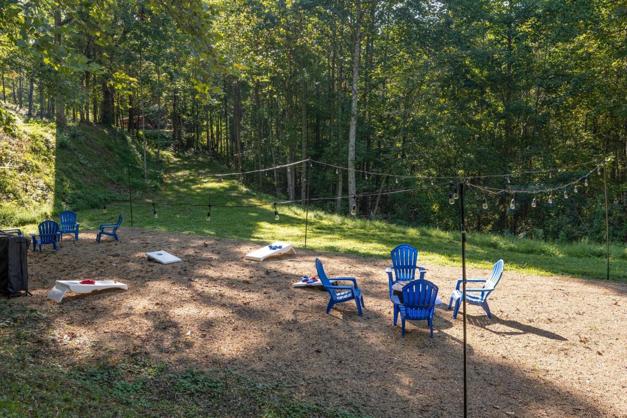 Dudley IV By Avantstay Cosy Cabin W Hot Tub Sweeping Views Pigeon Forge Bagian luar foto