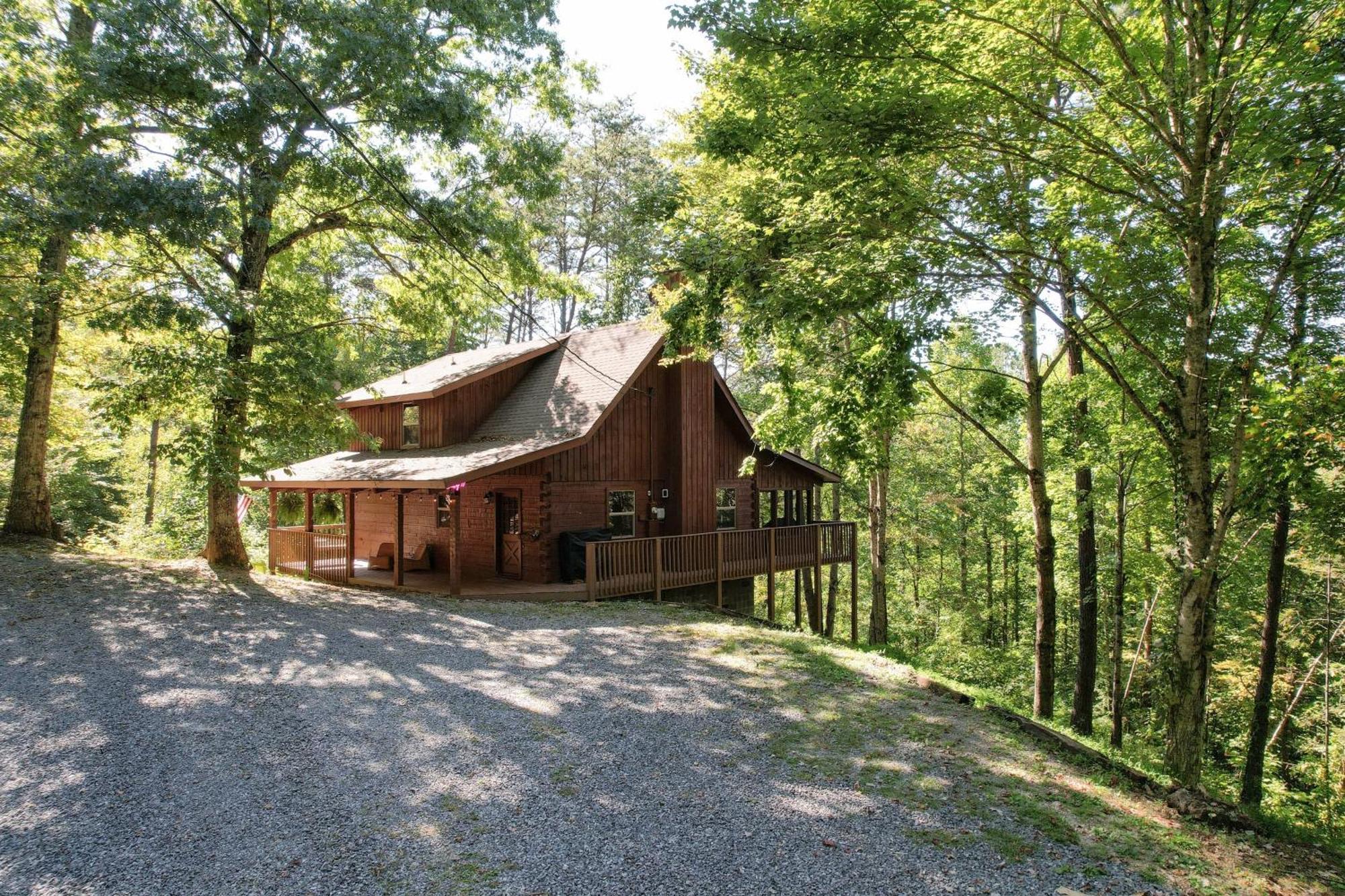 Dudley IV By Avantstay Cosy Cabin W Hot Tub Sweeping Views Pigeon Forge Bagian luar foto