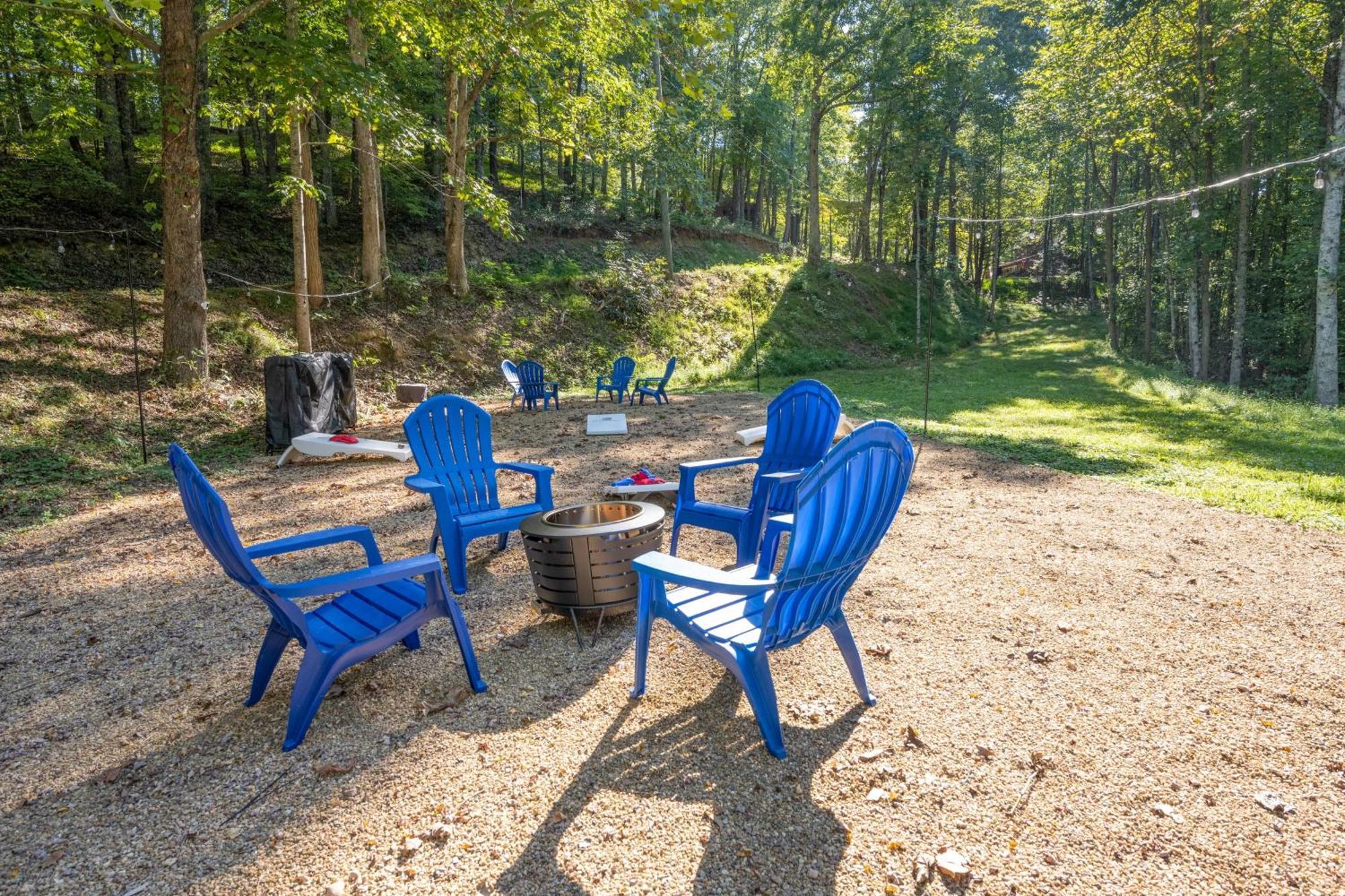 Dudley IV By Avantstay Cosy Cabin W Hot Tub Sweeping Views Pigeon Forge Bagian luar foto